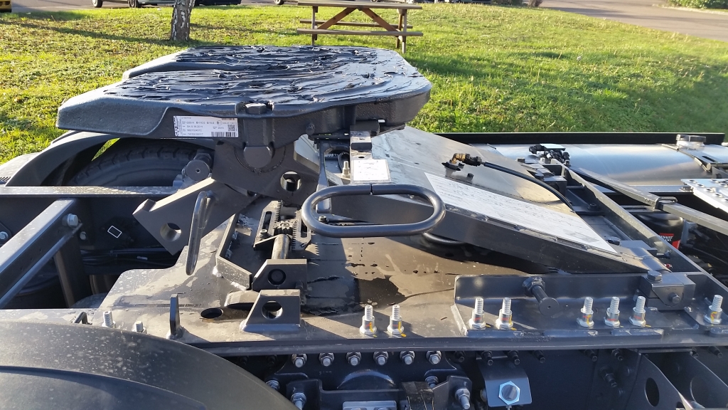 Traction de semi-remorques pour les constructeurs et les loueurs vers ...