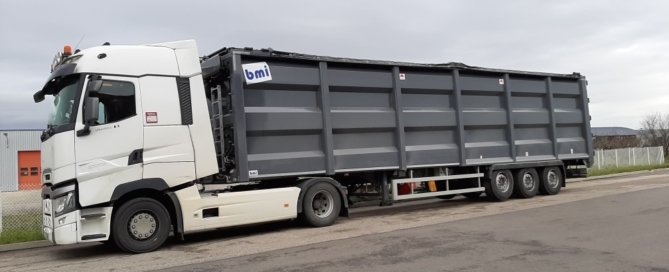 benne à Fond Mouvant depuis le port de Cherbourg pour notre client ALS REMORQUES